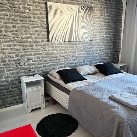 Kemi City L Near Snowcastle, 2 Rooms, Kitchen, Glazed Balcony, Free Parking On Street Esterno foto
