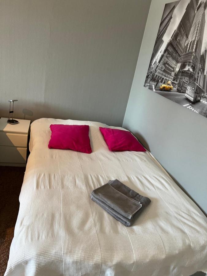 Kemi City L Near Snowcastle, 2 Rooms, Kitchen, Glazed Balcony, Free Parking On Street Esterno foto