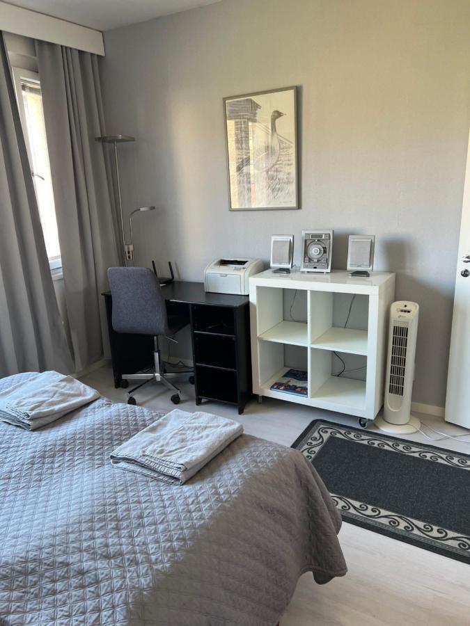 Kemi City L Near Snowcastle, 2 Rooms, Kitchen, Glazed Balcony, Free Parking On Street Esterno foto
